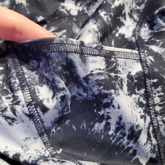 ☆3/35$ | MARIKA | Abstract Blue Print Tummy Control Active Leggings in Size M - Picture 5 of 8